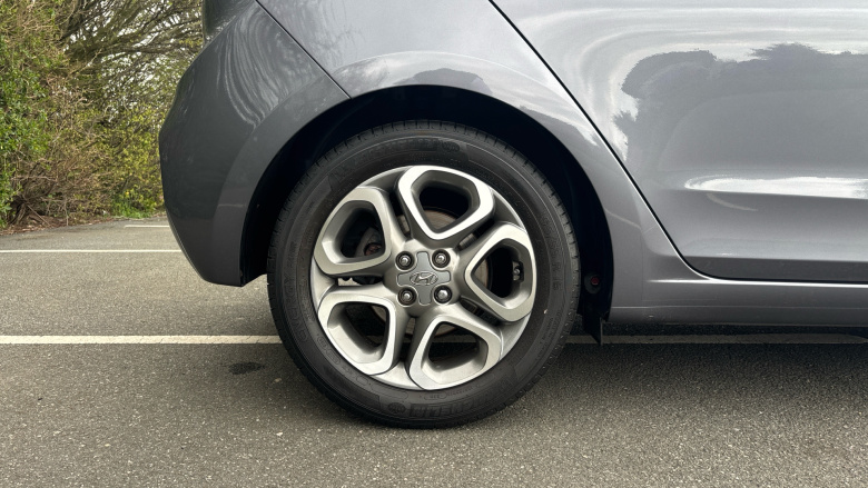 Hyundai i20 1.2 MPi Play 5dr Petrol Hatchback